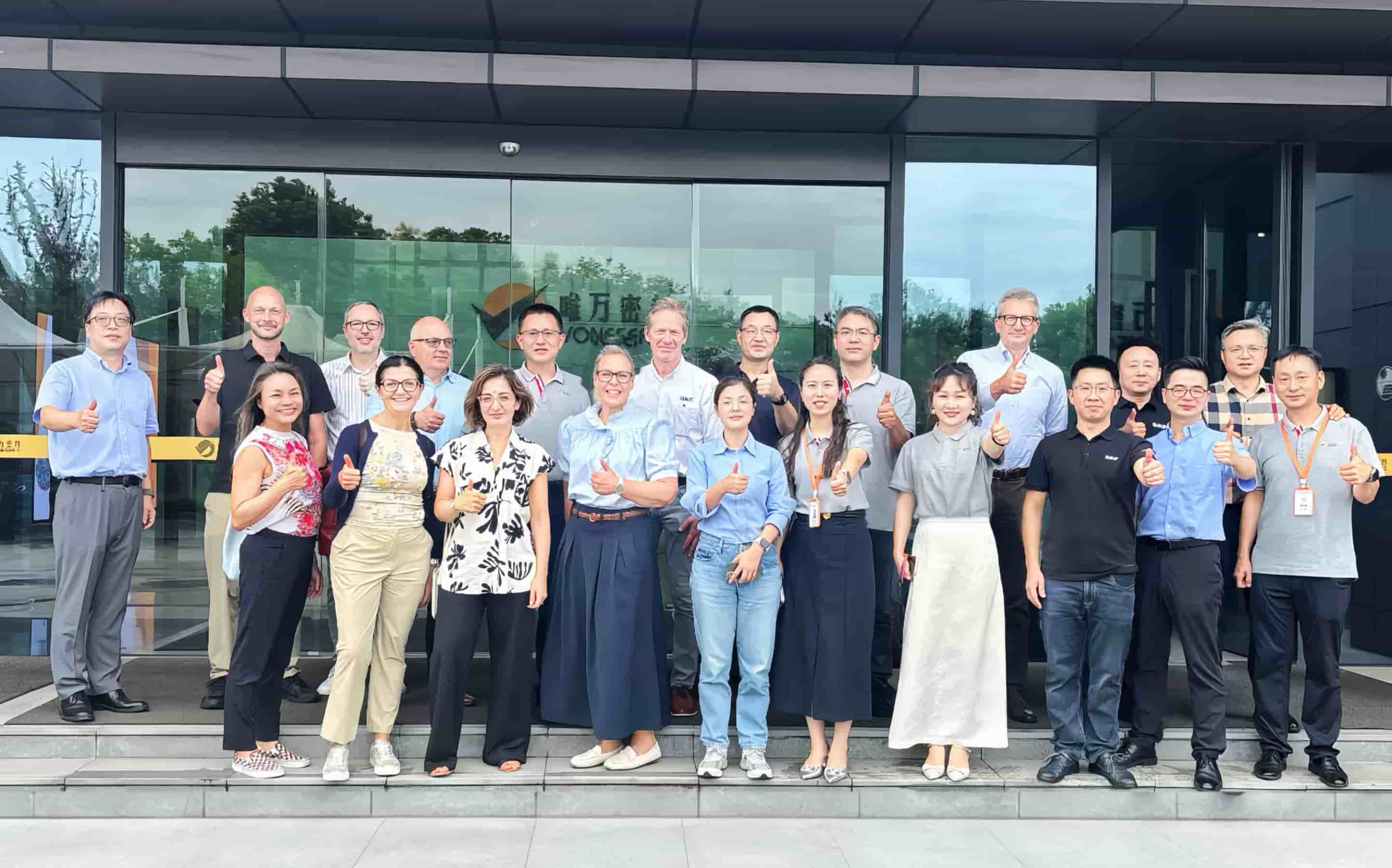 El equipo global de sellos de SKF visita Voneseals